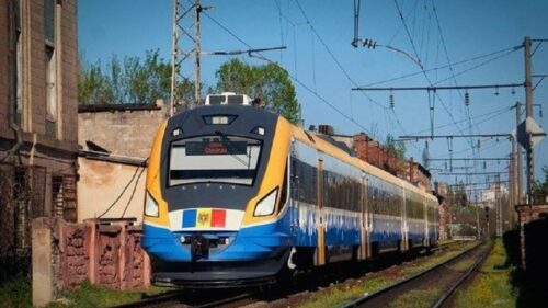 Călătoria cu trenul pe cursa Chișinău – Iași va fi mai scumpă. Anunțul făcut de CFM