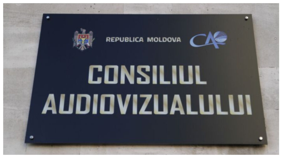 Panglica sfântului Gheorghe „le-a adus” amenzi. RTR Moldova și Primul în Moldova, sancționate cu 13.000 și 7000 de lei