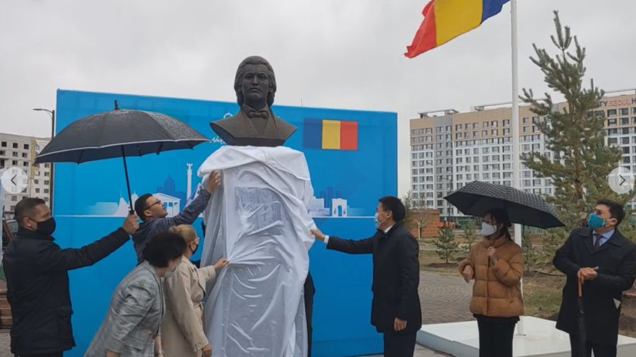 VIDEO Prima țară din Asia Centrală unde a fost edificat bustul lui Mihai Eminescu