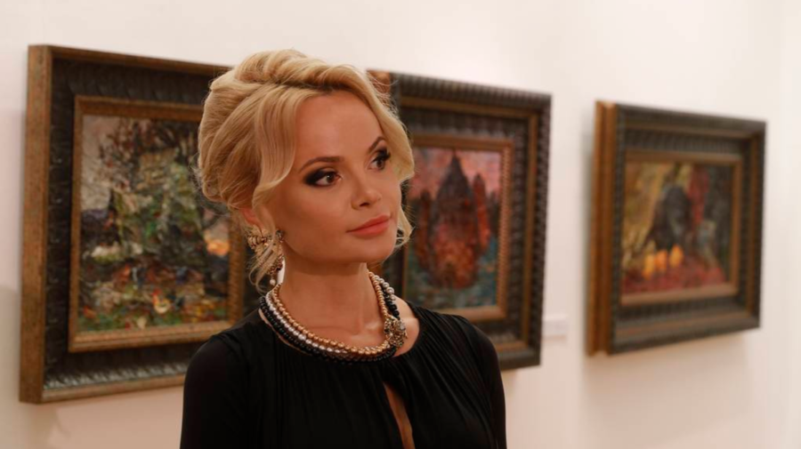VIDEO Artista Nicoleta Stati, a devenit membru onorific al Academiei de Arte din Rusia! Expoziție de picturi la Moscova