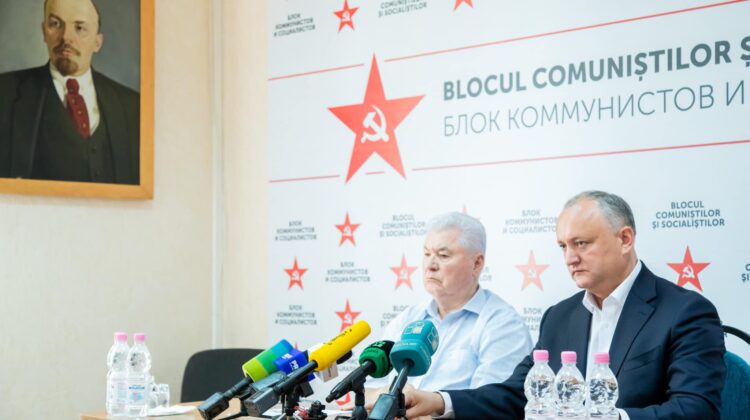 Voronin zice nu, însă s-ar putea răzgândi în privința fuzionării PCRM în PSRM: Dodon a avut o scurtă discuție cu mine