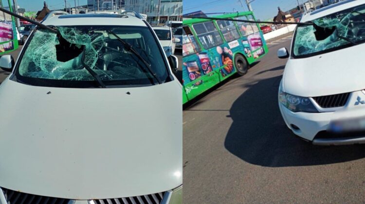 Noi detalii despre accidentul de dimineață! Șoferul automobilului, transportat la spital! Cine e de vină?