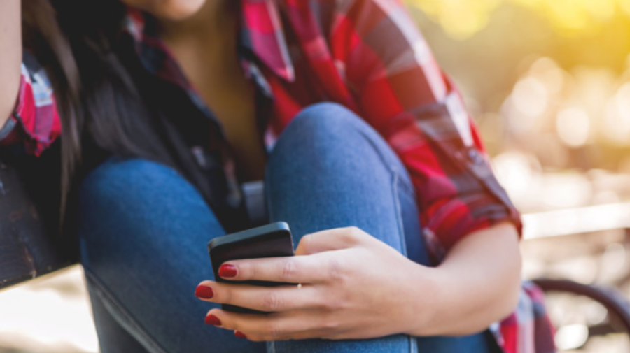 Instagram afectează sănătatea mintală a adolescenților. De ce are un impact mai mare asupra fetelor