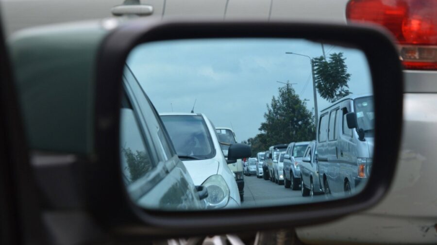 Drumurile din țară sunt uscate, însă atenție mare spre două sectoare, când ajungeți la Chișinău. Sunt ambuteiaje!