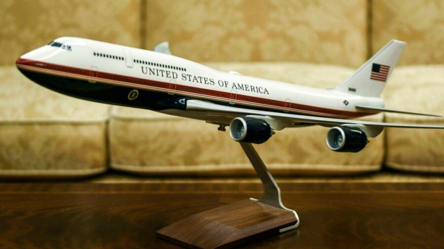Scandal la Boeing: Cine a băut tequilla în viitorul Air Force One cu care va zbura președintele SUA? A început ancheta