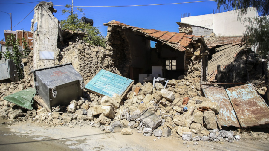 FOTO Cutremur puternic înregistrat pe insula Creta. Un om a murit, mai mulți răniți și clădiri dărâmate
