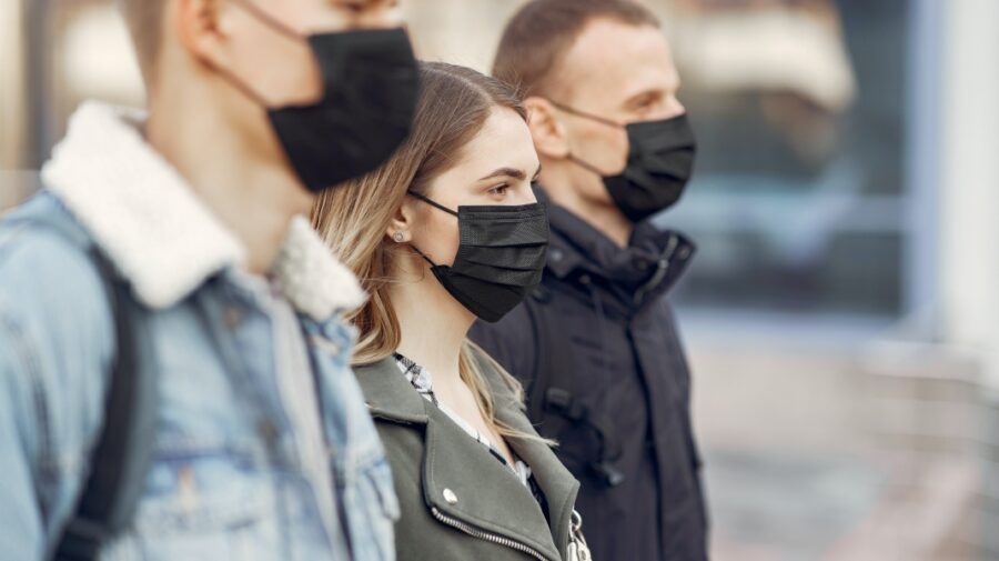 Țările lumii care administrează a treia doză de vaccin împotriva Covid-19