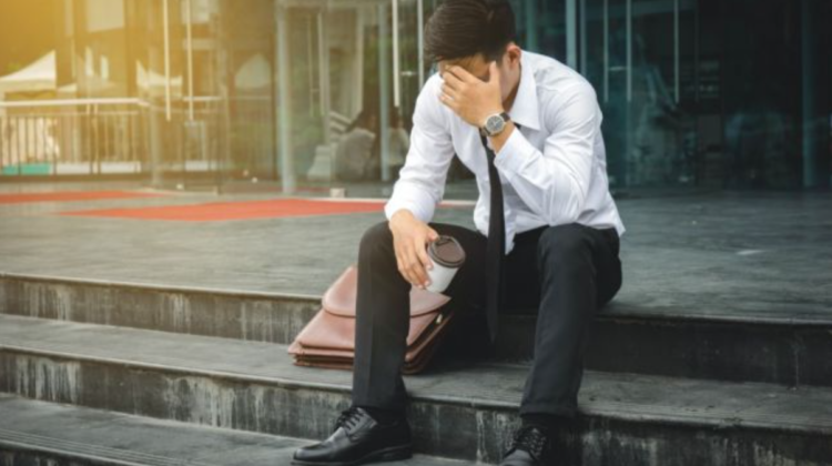 Puține oportunități de angajare în Moldova? Ce cred tinerii despre sistemul educațional și dificultățile financiare