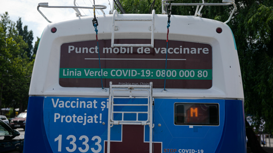 Continuă vaccinarea pe roți! Astăzi, punctele mobile vor staționa în sectorul Botanica și în orașul Sîngera