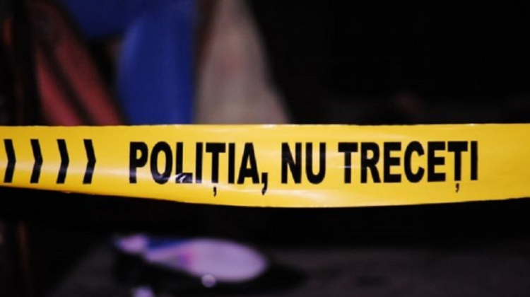 FOTO Un bărbat din Sîngerei, găsit strangulat într-un câmp agricol. Și-ar fi pus capăt zilelor cu ajutorul unei funii