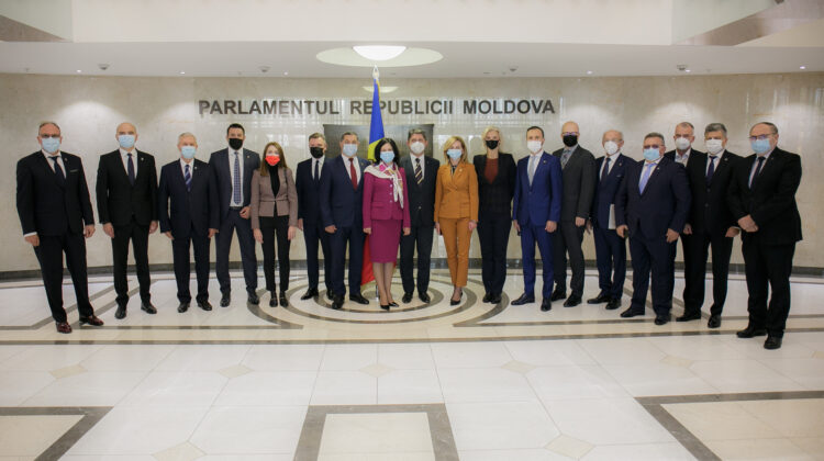 FOTO Deputați români, în vizită la Chișinău. Popușoi: Vă mulțumim că sunteți alături de noi în momente dificile