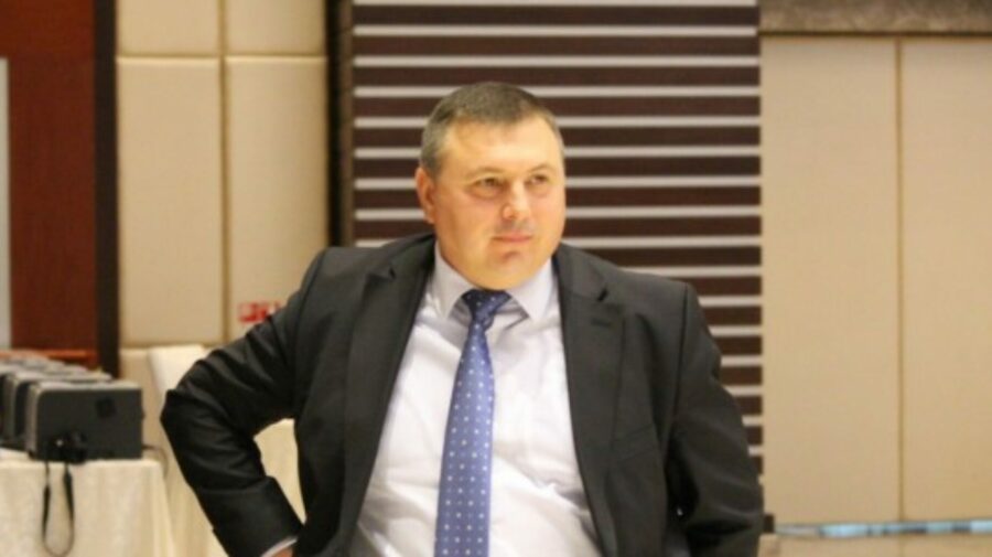 Dorel Musteață nu ar fi avut dreptul să participe la ședința CSP. Fratele său ar figura în dosarul „fraudei bancare”.