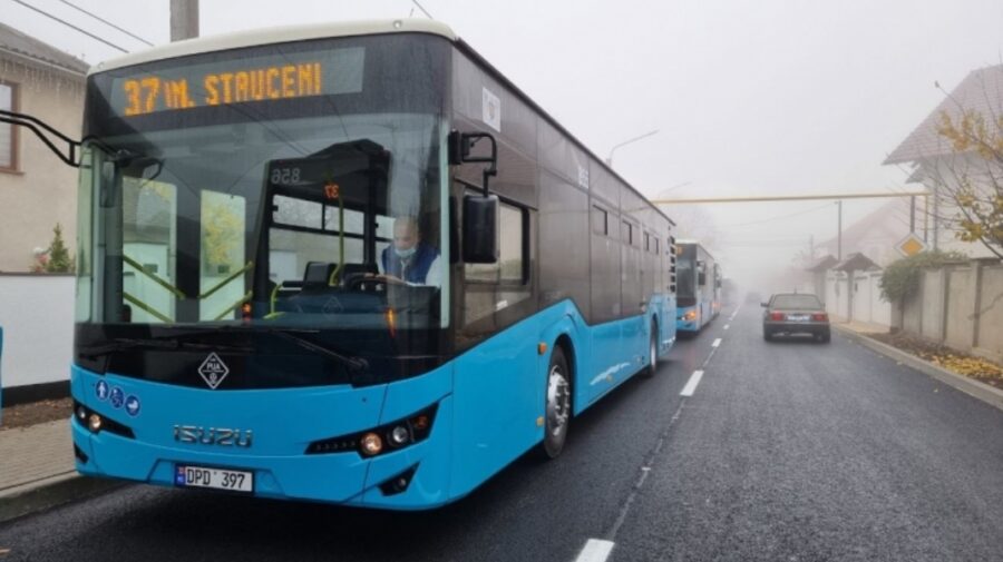 FOTO Noile autobuze ISUZU, puse pe rutele din suburbiile capitalei. Pe unde vor circula