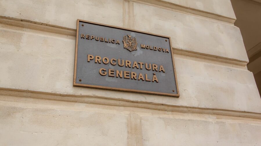 VIDEO Briefingul de presă anunțat la Procuratura Generală întârzie. Alexandr Stoianoglo ar fi fost REȚINUT