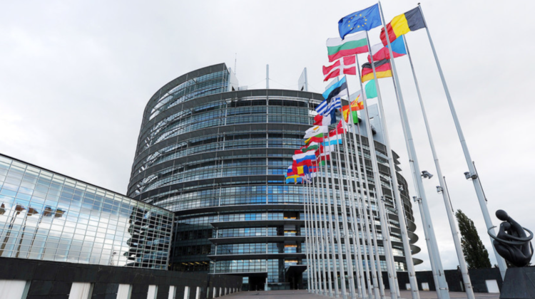 Parlamentul European: UE trebuie să acorde de urgență statutul de țări candidate Republicii Moldova și Ucrainei