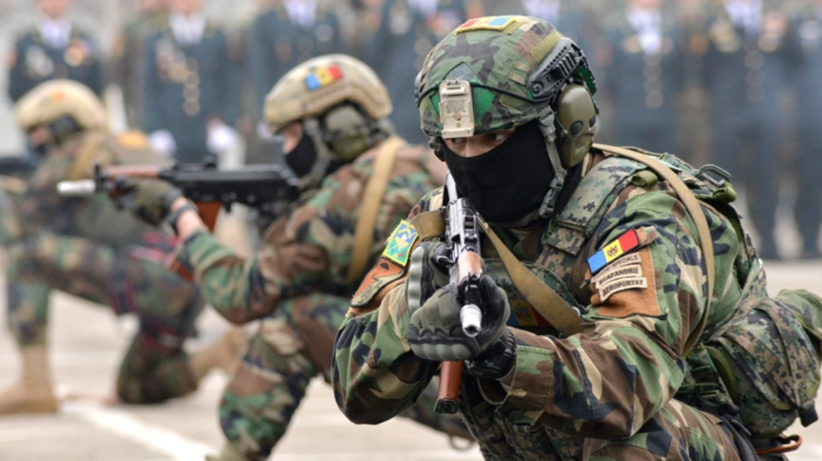 Militarii moldoveni, îmbrăcați în stil occidental. FOTO cu noile uniforme
