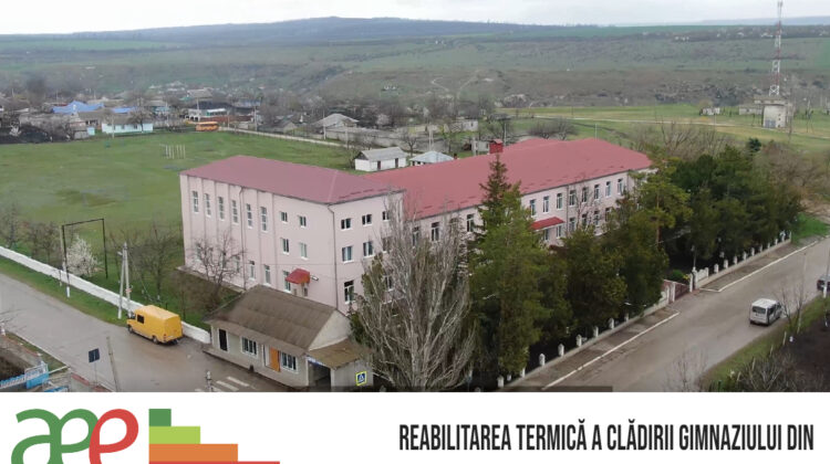 Ferestrele și ușile exterioare a gimnaziului din satul Roșietici, raionul Florești, schimbate. Cum a fost posibil?
