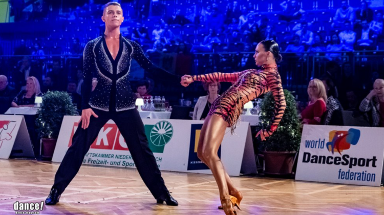 Dansatorii moldoveni, pe podium! Vladislav Untu și Polina Baryshnikova se întorc acasă cu medalia de argint