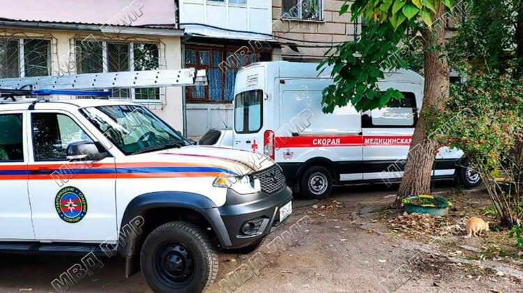 FOTO TRAGIC! Doi soți din Bender, depistați fără suflare în apartamentul propriu. S-ar fi intoxicat cu gaz