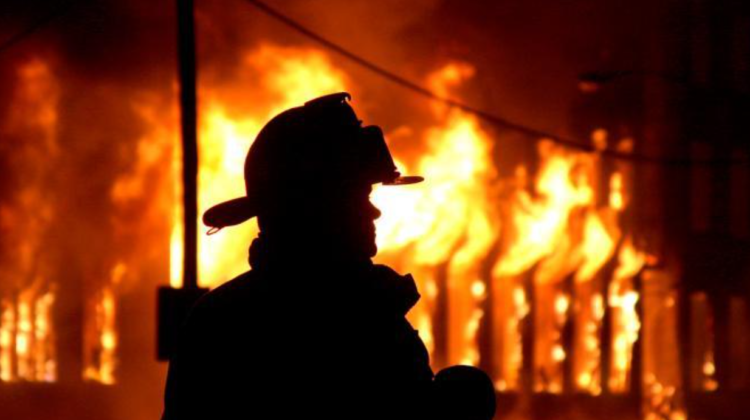 VIDEO Zi de foc la Dubăsari. Două incendii puternice, stinse cu greu de pompieri. Ce s-a întâmplat