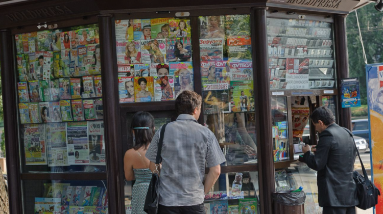 Mai puțină presă scrisă! Studiu CIJ: Din cele 5700 chioșcuri din Chișinău, doar 120 comercializează ziare și reviste