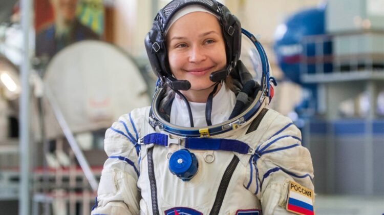 FOTO Primul film în cosmos! O actriță rusă se află la bordul Stației Spațiale Internaționale. Călătorie cu peripeții