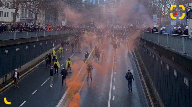 FOTO, VIDEO Realitatea: Protest violent la Bruxelles față de măsurile anti-COVID. S-a intervenit cu apă și gaze!
