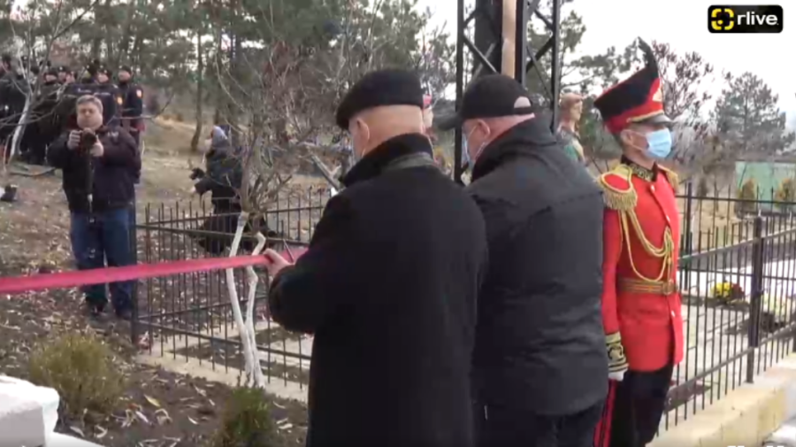 VIDEO Sobor de preoți, panglică roșie și fanfară la inaugurarea Parcului Inspectoratului General de Carabinieri
