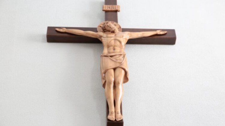 Mitropolia, despre scoaterea crucifixului de pe holul MAI: „Considerăm drept un act defăimător și de discriminare”