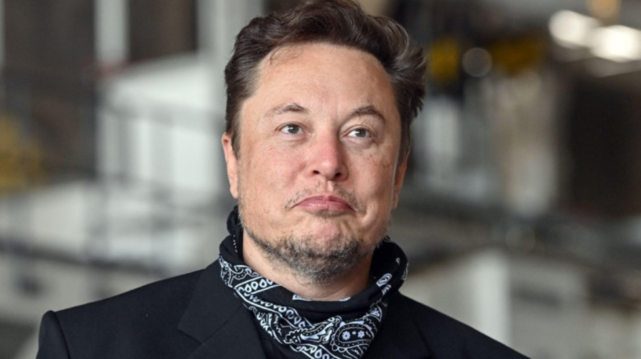 Elon Musk face sondaj pe Twitter: Sunteți de acord să vând 10 la sută din acțiunile mele la Tesla?