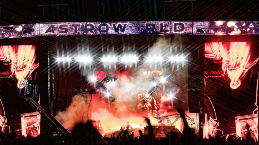 Haos la Festivalul Astroworld din Houston. Mulțimea s-a călcat în picioare. 8 oameni au murit și zeci au fost răniți