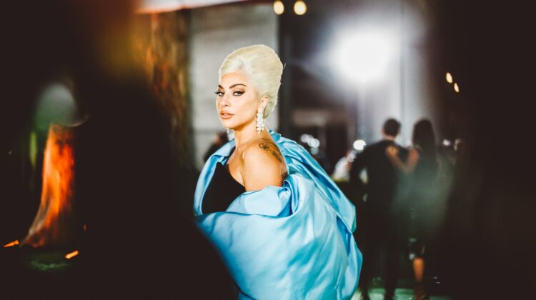 GALERIE FOTO Lady Gaga, apariție nud în revista Vogue