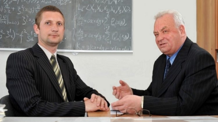 FOTO Doi profesori din Moldova au rezolvat o problemă faimoasă a cărei soluție nu putea fi găsită deja de un secol
