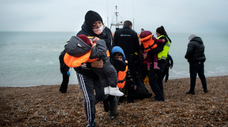 Tragedie! 27 de migranți s-au înecat în Canalul Mânecii încercând să ajungă în Marea Britanie