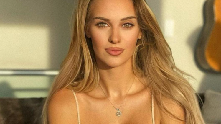 Un model se plânge că i se șterge contul de Instagram pentru că e prea frumoasă: „Oamenii nu cred că sunt reală”