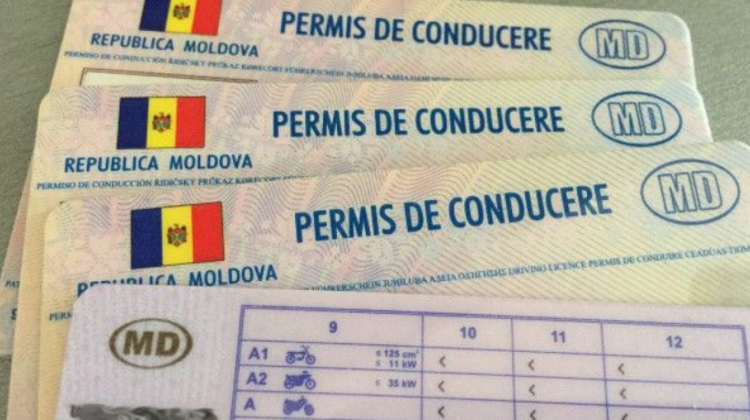 Șoferii din Transnistria solicită preschimbarea permisului de conducere. În 5 ani s-a atins cifra zecilor de mii