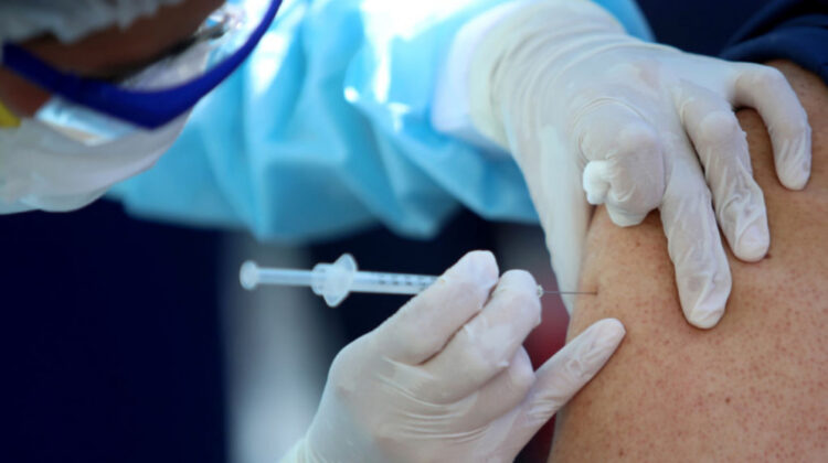 Rază de speranță pentru mulți bolnavi! Un vaccin ar putea reduce mortalitatea în caz de cancer la piele