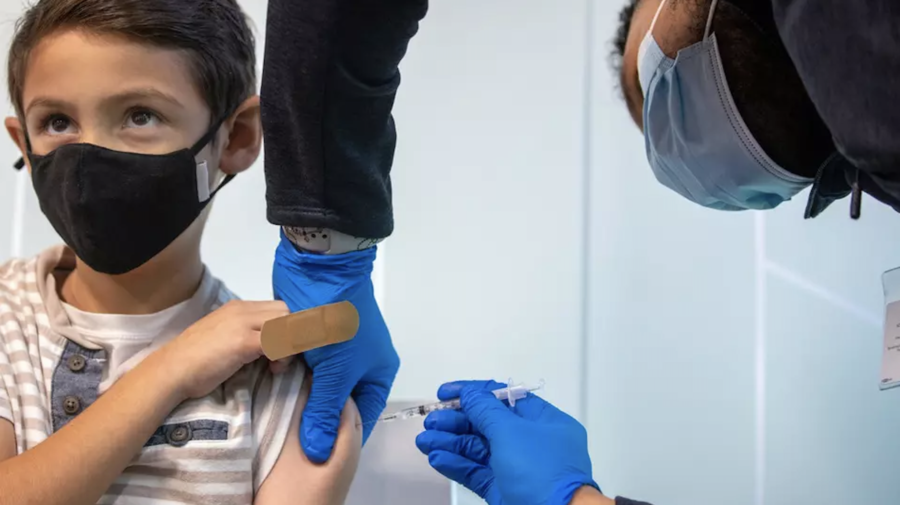 VIDEO START pentru vaccinarea copiilor moldoveni mai mari de 12 ani. Tot ce trebuie să știi despre proces