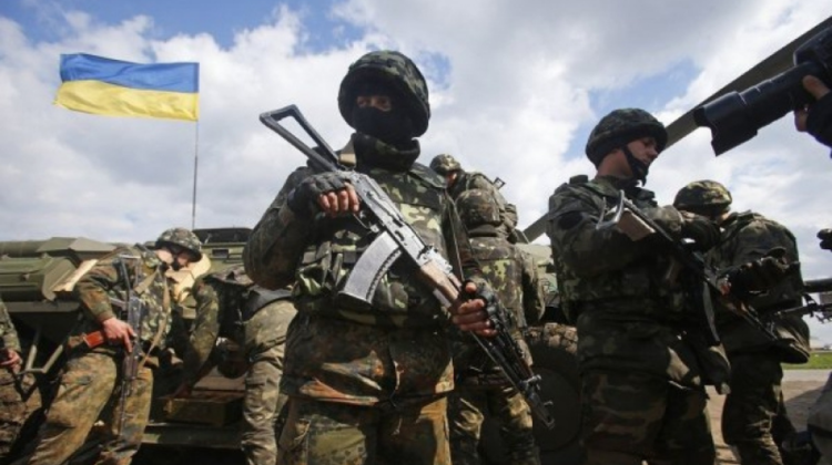 Îngrijorător! Ucrainenii se pregătesc de război în situația invaziei rusești. Printre cei antrenați se găsesc și copii