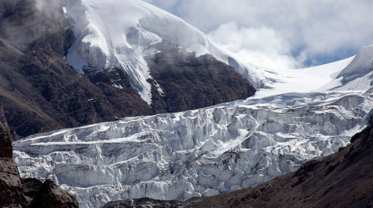 Gheţarii din Himalaya se topesc de 10 ori mai repede decât în secolele anterioare. Curând ar putea să dispară