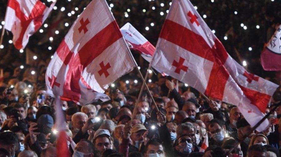 „Grevă a foamei în masă” în Georgia! Mii au protestat la Tbilisi, cerând eliberarea lui Mihail Saakaşvili