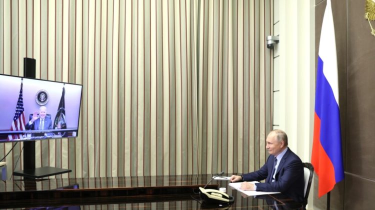 SUA avertizează Rusia cu măsuri în caz de escaladare în Ucraina, Moscova cere garanții că NATO nu se va extinde la Est