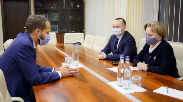 PSRM „s-a plâns” ambasadorului UE: Ne dorim o atitudine echidistantă a partenerilor față de toate forțele politice
