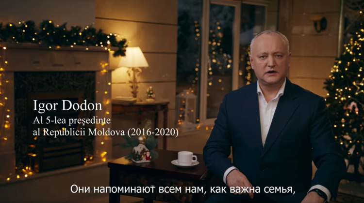 VIDEO „Cu noaptea-n cap”. Dodon felicită cetățenii cu sărbătorile de iarnă în calitate „președinte”