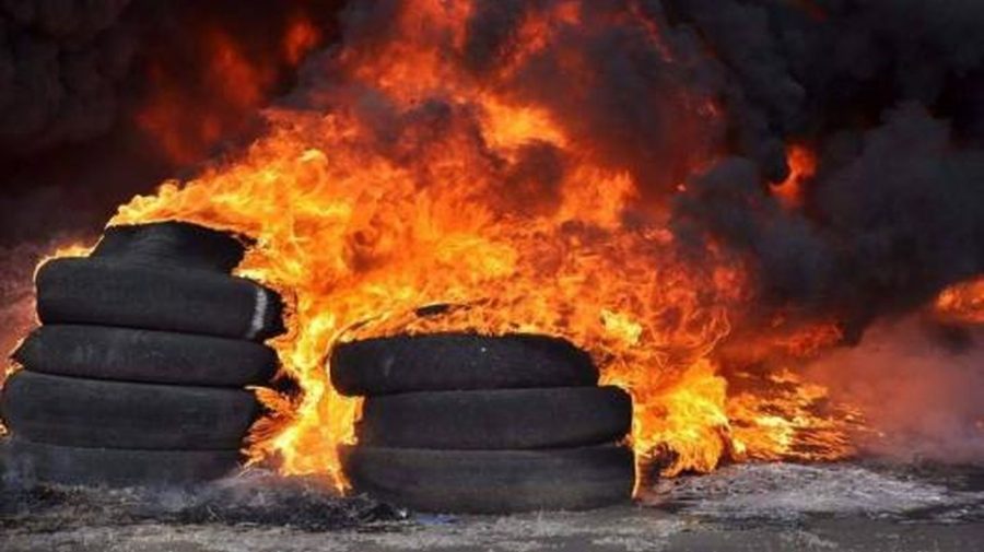 Una caldă alta rece. Incinerarea anvelopelor uzate, permisă în Moldova, pentru a scăpa de deșeuri. Opoziția critică