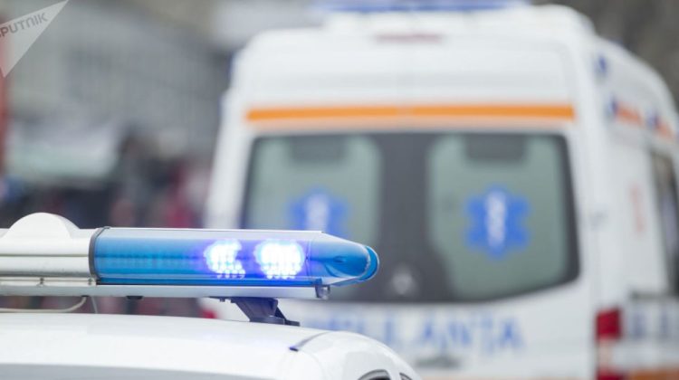 Accident pe traseul Chișinău-Ungheni. Un bărbat a fost lovit de o mașină în timp ce traversa strada neregulamentar
