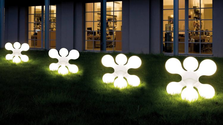 Corpuri de iluminat – Lustre moderne sau clasice