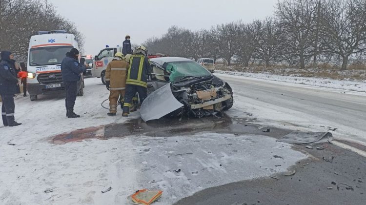 FOTO Două accidente s-au produs în raionul Rîșcani. La fața locului au intervenit salvatorii