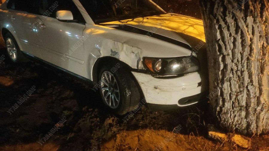 FOTO Copil de câteva luni, implicat într-un accident rutier. Cum s-a produs impactul