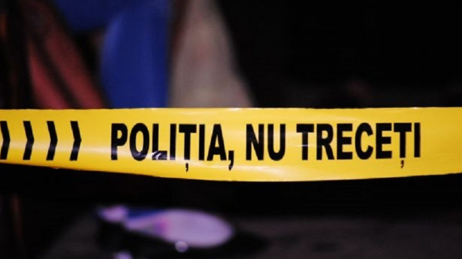 Caz tragic la Telenești! Un minor de 17 ani a fost găsit fără suflare în curtea casei